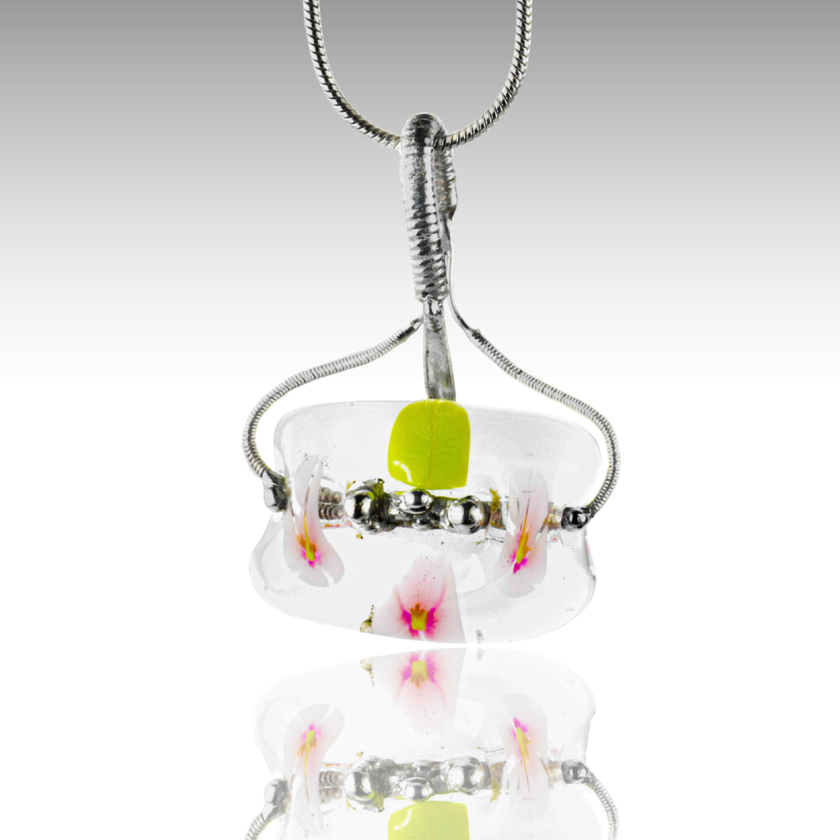 Cseresznyevirág nyaklánc