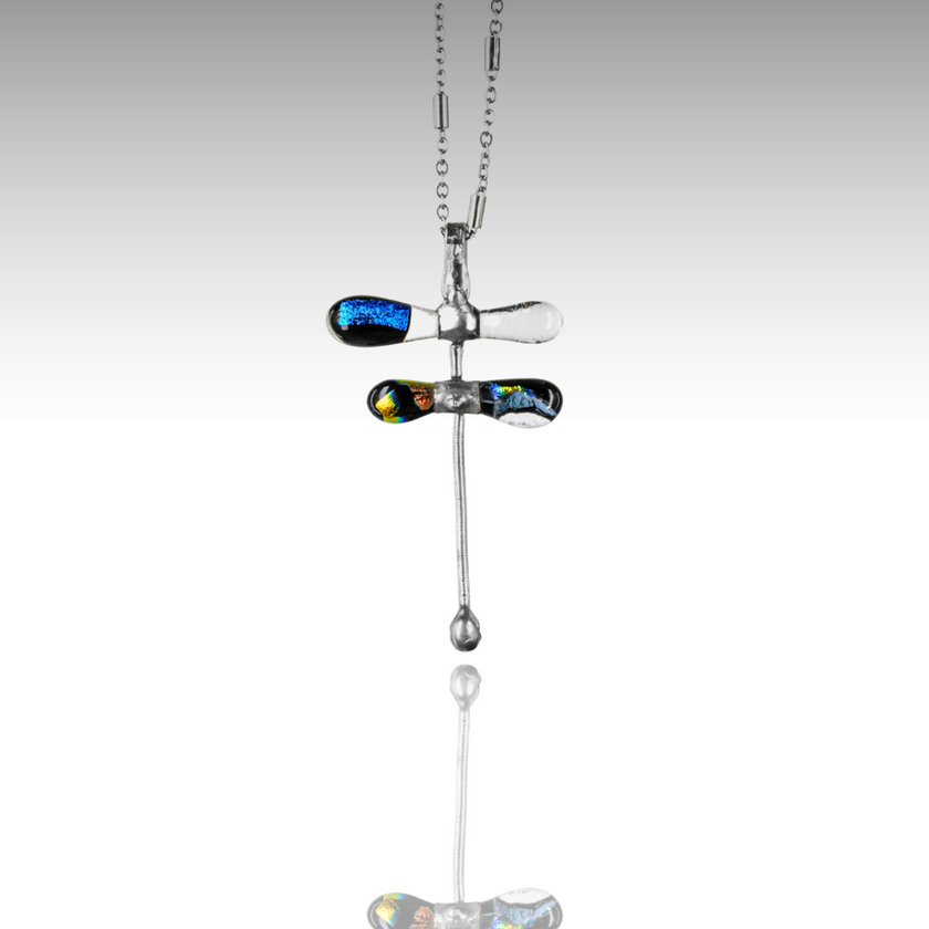 Holdfény szitakötő