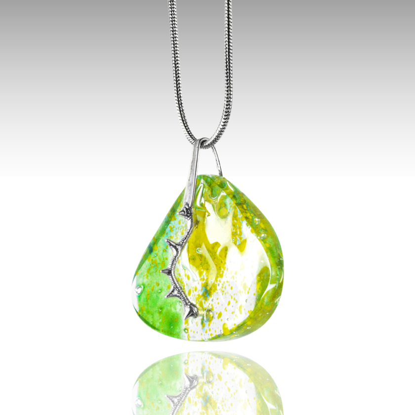 Tövis nélkül nincs... nyaklánc