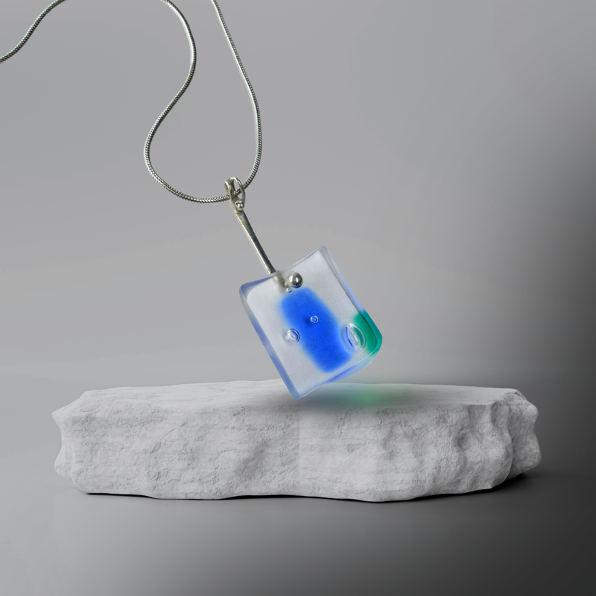 Éj határán nyaklánc